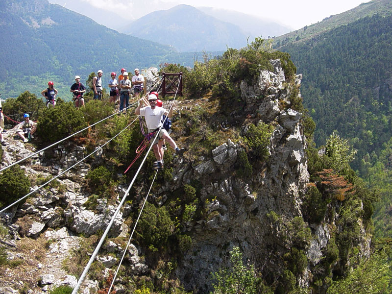 Le départ sur le pont himalayen