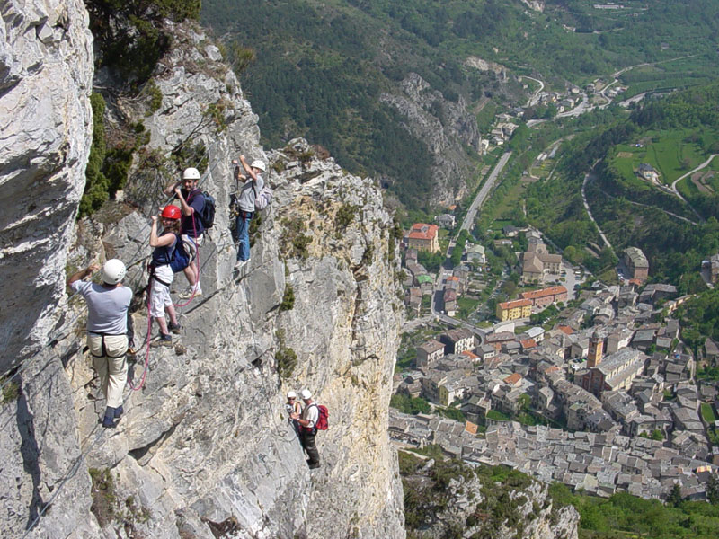 Le dernier pont de singe du dessus