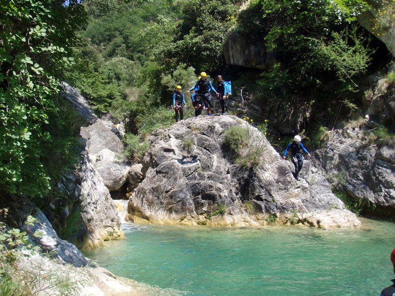 Un petit saut pour se mettre en jambe