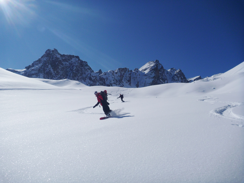 2012 raquettes et snowboard en val stura